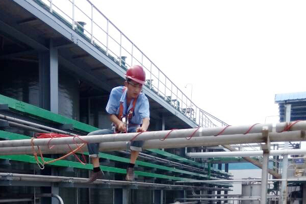 吉華化工集團恒功率電黄瓜官网入口管道保溫工程